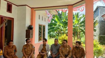 Didampingi Kadis DPMD, Wabup Helmi Umar Muchsin Mediasi Pembukaan Kantor Desa Tomori